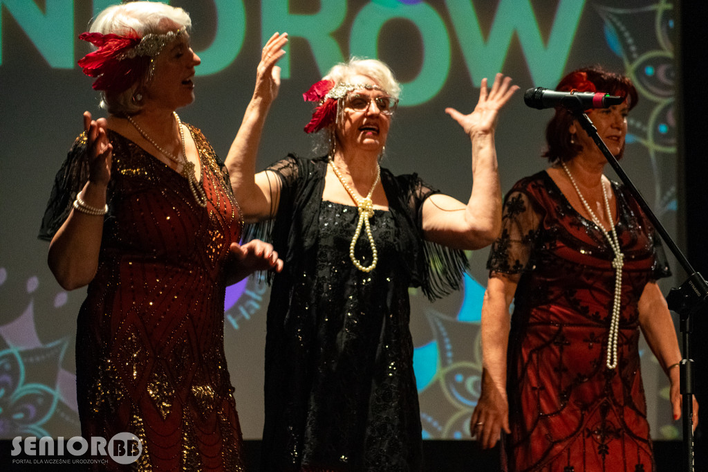 VIII Festiwal Twórczości Artystycznej Seniorów – Zobacz ZDJĘCIA