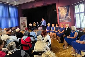 Sukcesy seniorów z Wapienicy. Seniorzy na scenie i na ekranie-3403