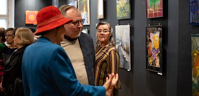 "Sztalugowe opowieści" - wystawa sekcji malarskiej Uniwersytetu Trzeciego Wieku