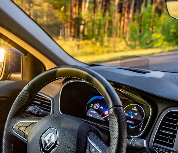 Masz to auto w garażu? Producent natychmiast wzywa na kontrolę!-4347
