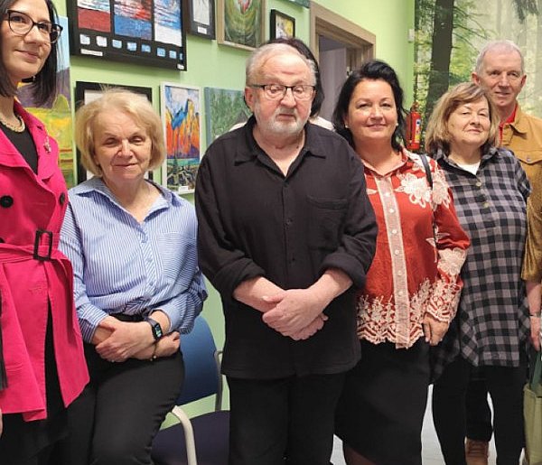 Bez jury, bez nagród – za to z emocjami. Seniorzy stworzyli niezwykłą wystawę