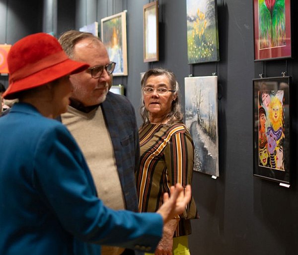 "Sztalugowe opowieści" - wystawa sekcji malarskiej Uniwersytetu Trzeciego Wieku