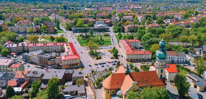 Staranne Miasto dla Seniorów: Jakie udogodnienia czekają na starszych mieszkańców?